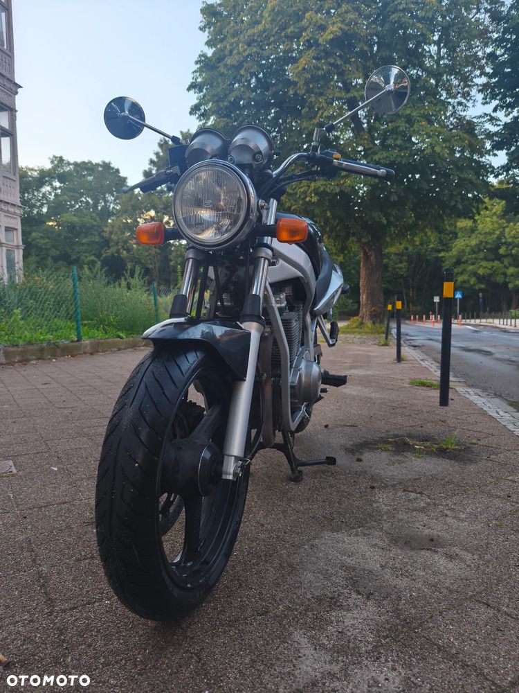 Suzuki GS - 2