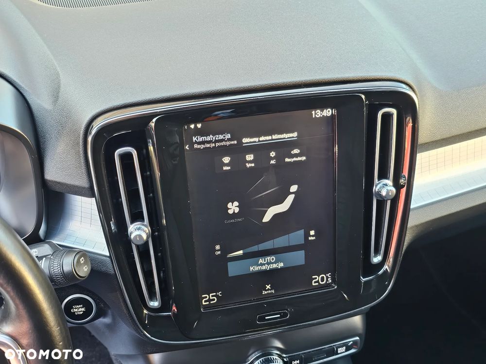 Volvo XC 40 D3 SCR Momentum - 22