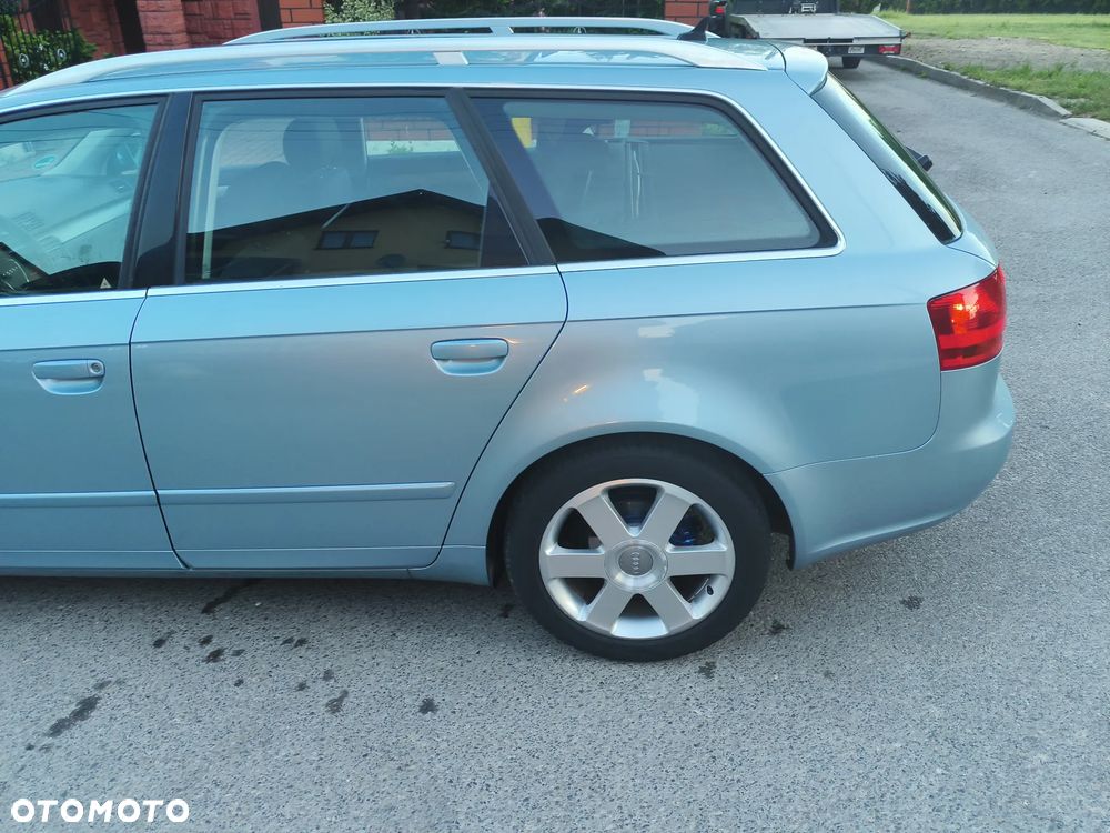 Audi A4 Avant - 14