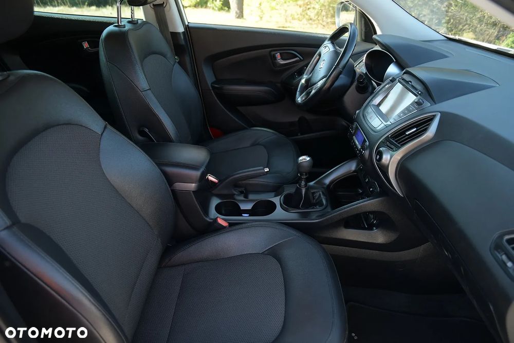 Hyundai ix35 1.6 2WD Fifa World Cup Edition - 20
