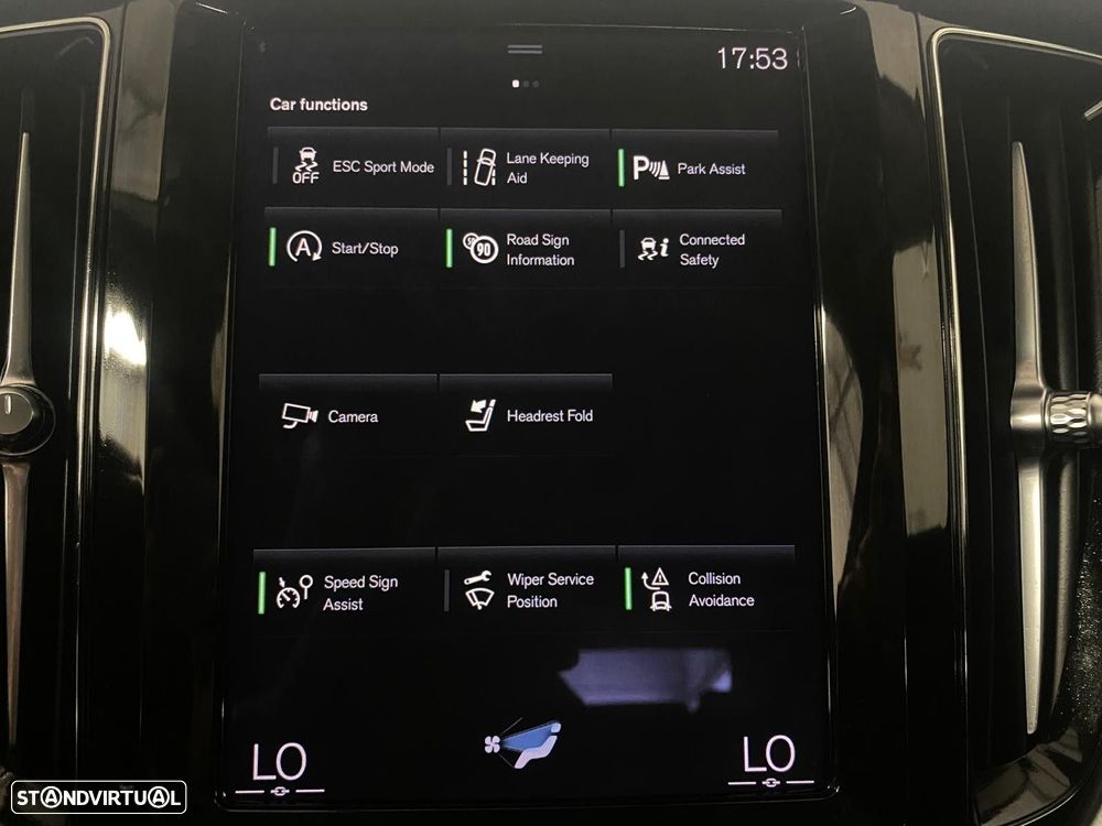 Volvo XC 60 2.0 B4 Momentum Plus - 29