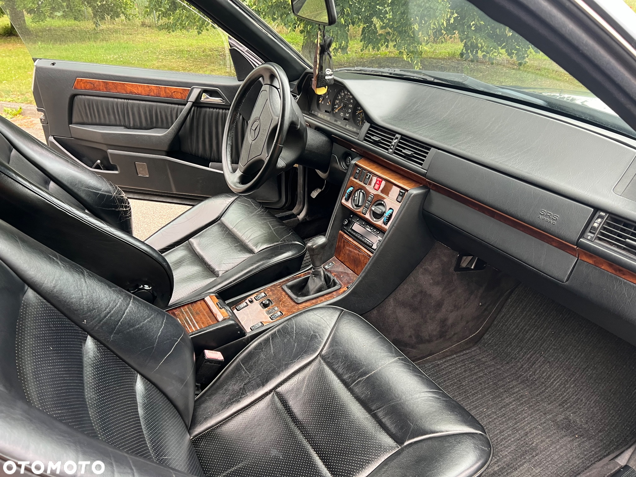 Mercedes-Benz W124 (1984-1993) - 16