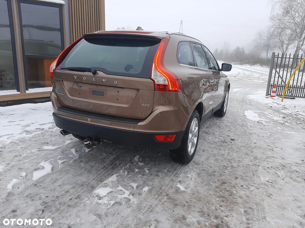 Volvo XC 60 2.4D Summum - 4