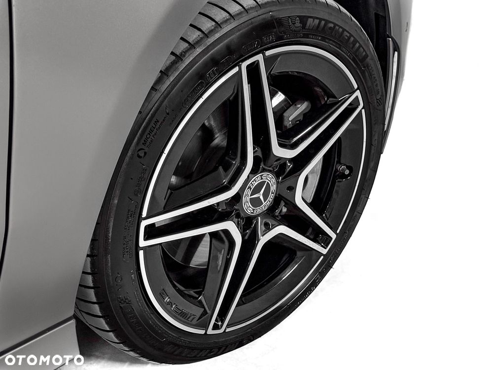 Mercedes-Benz CLA 250 E AMG Line 8G-DCT - 9