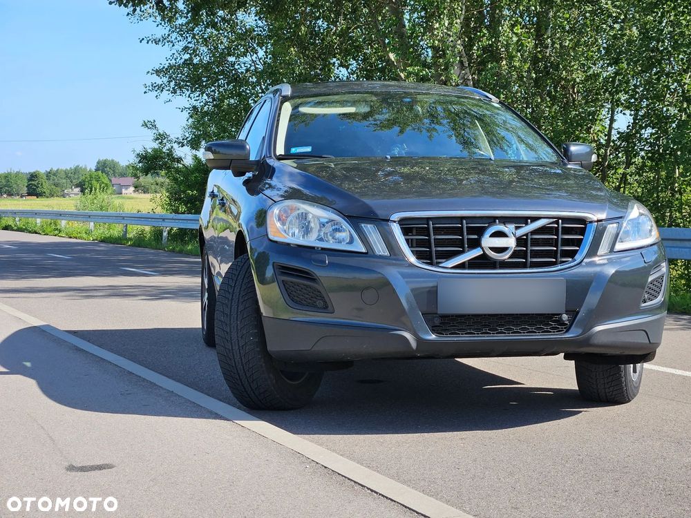 Volvo XC 60 T6 AWD Momentum - 4