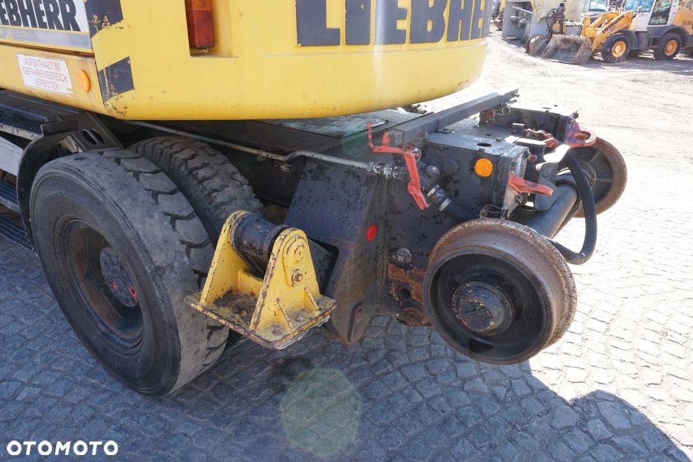 Liebherr A900C ZW Koparka dwudrożna Kolejowa - 17