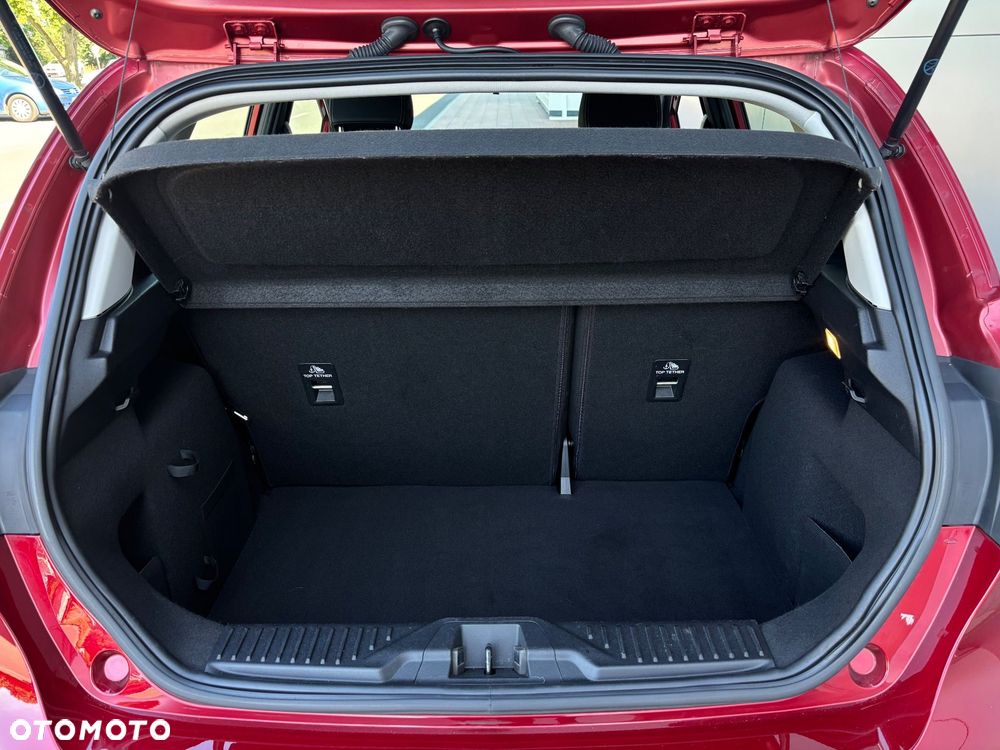 Ford Fiesta 1.1 S&S TITANIUM - 25