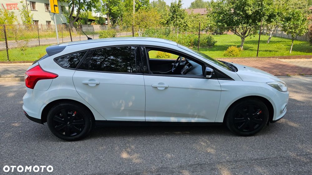 Ford Focus 1.6 Edition - 15