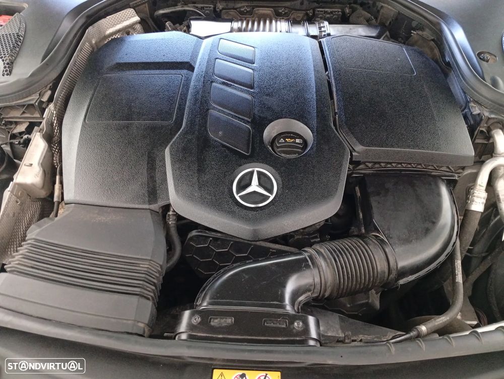 Mercedes-Benz E 220 d 9G-TRONIC AMG Line - 8
