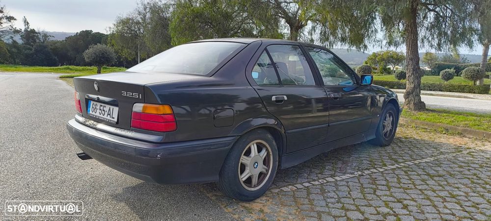 BMW 325 i - 3