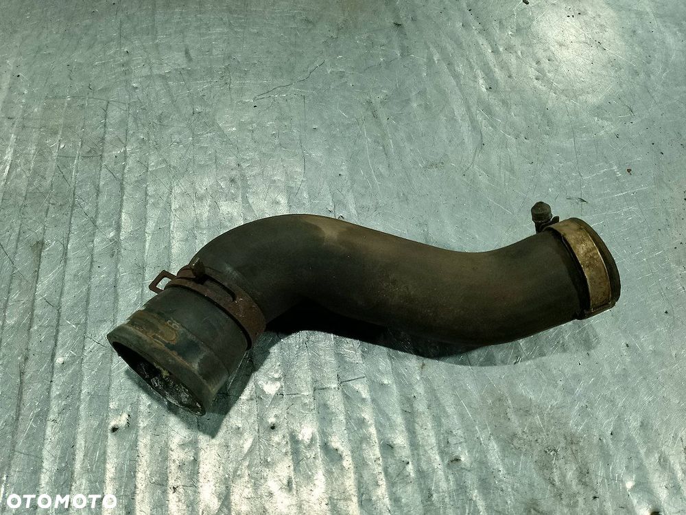 WĄŻ PRZEWÓD INTERCOOLERA KIA CEE'D I 1.6 CRDI - 2