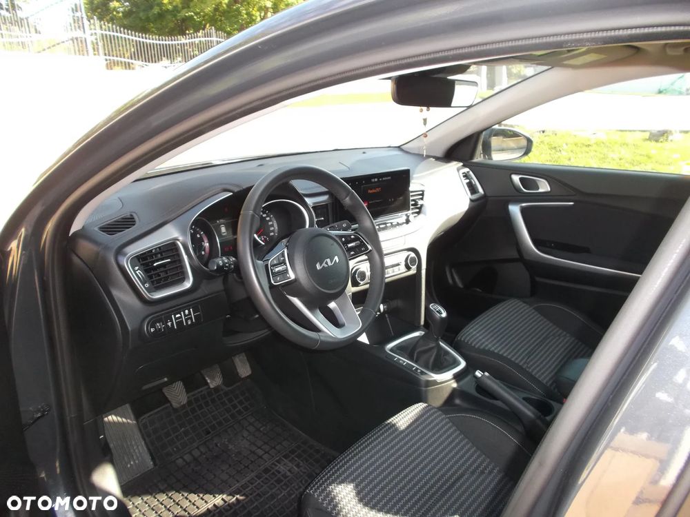 Kia Ceed 1.5 T-GDI M - 30