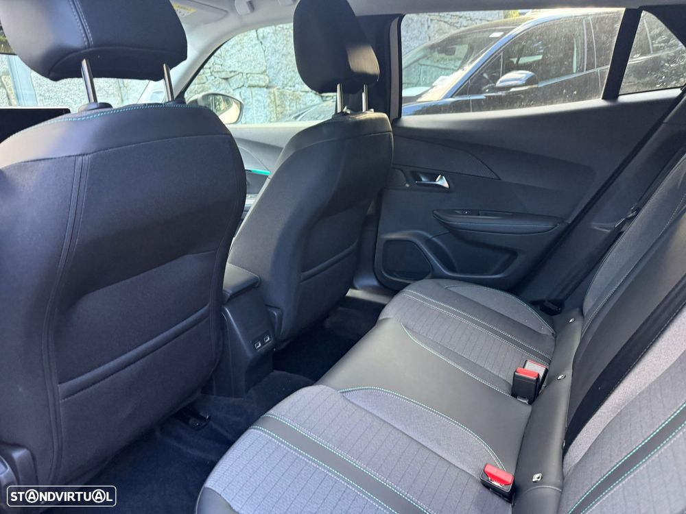 Peugeot e-2008 50 kWh Allure Pack - 9