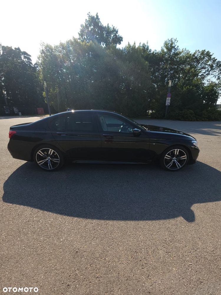 BMW Seria 7 750i xDrive - 7