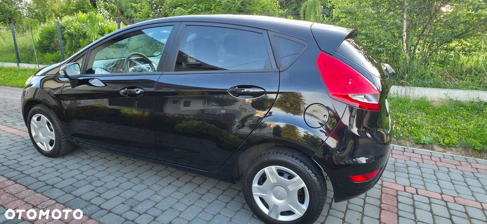 Ford Fiesta 1.25 Champions Edition - 23