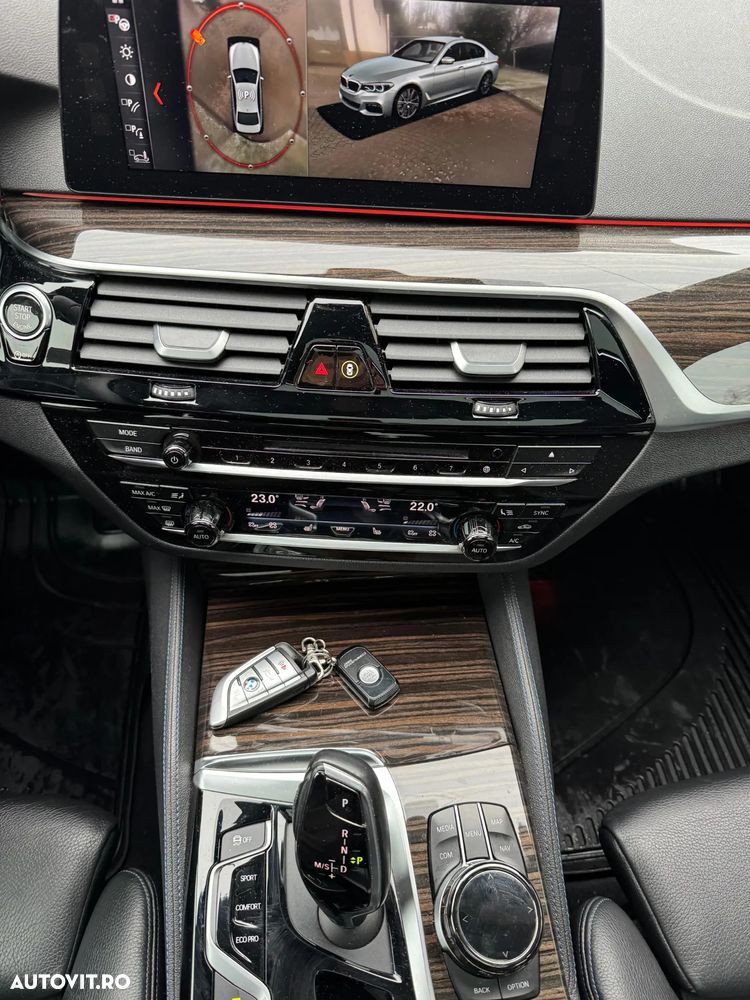 BMW Seria 5 530i xDrive Aut. Sport Line - 29