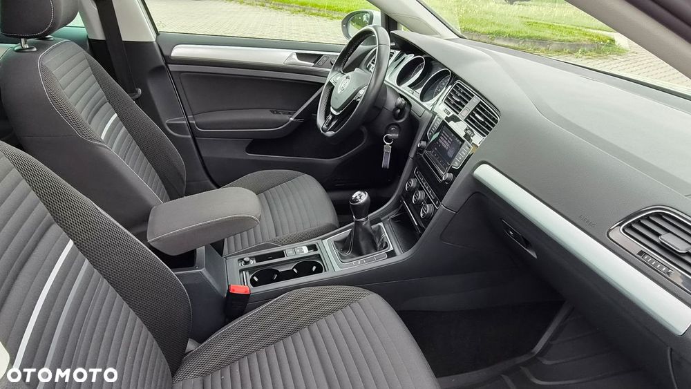 Volkswagen Golf 1.6 TDI SCR Trendline - 8