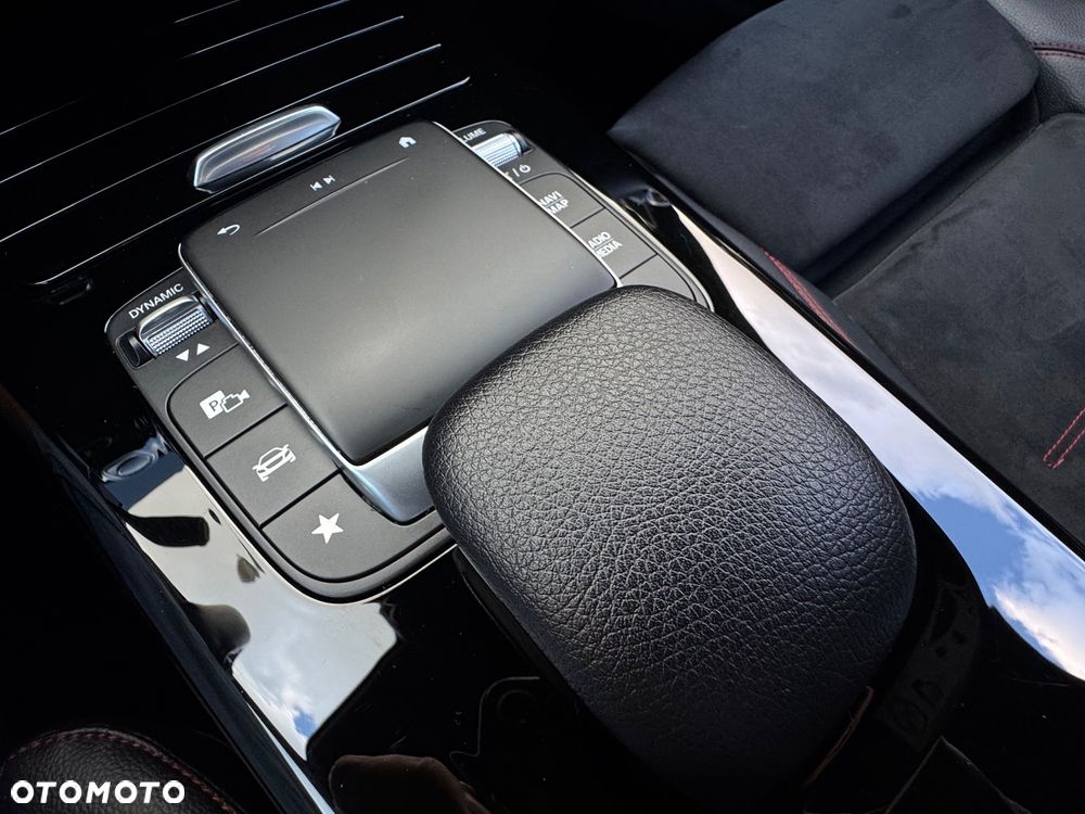 Mercedes-Benz CLA 220 d 4-Matic AMG Line 8G-DCT - 38