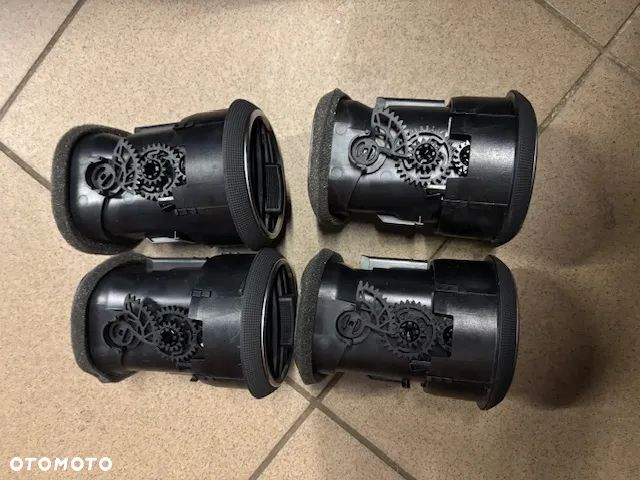 KRATKA KRATKI NAWIEWU AUDI A3 8P 8P0820901D 8P0820901A - 11