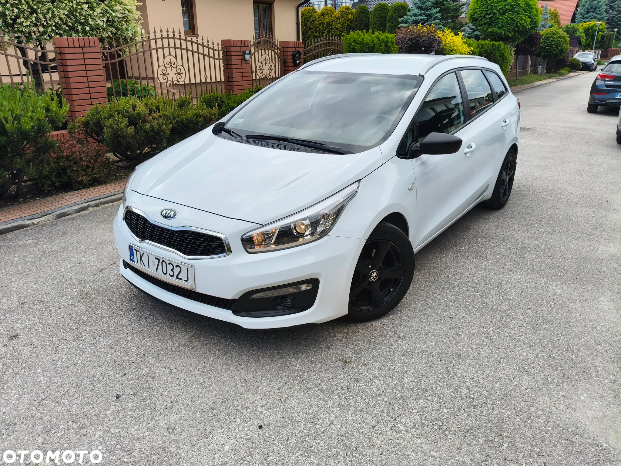 Kia Ceed Cee'd 1.4 CRDi M - 3