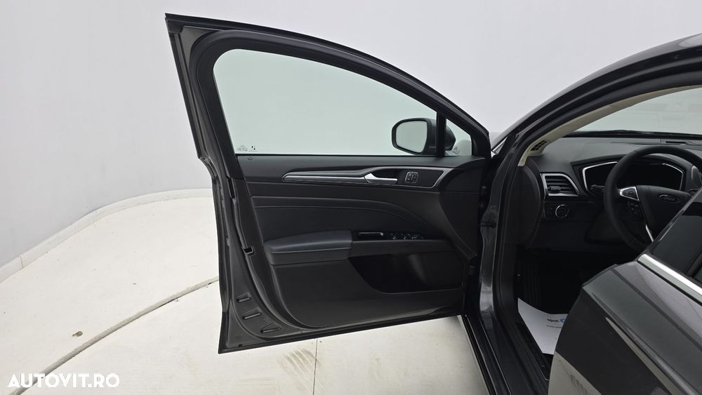 Ford Mondeo - 10