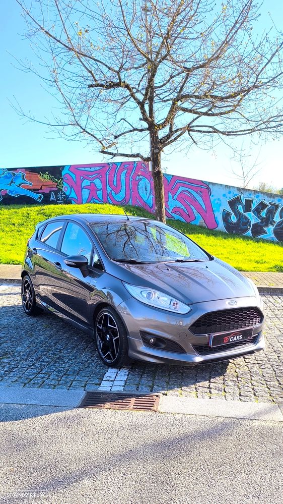 Ford Fiesta 1.5 TDCi S&S ST-LINE - 1