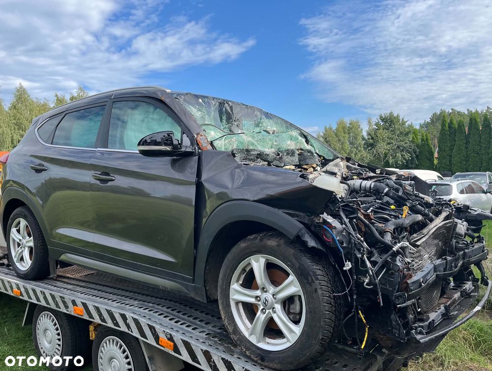 Hyundai Tucson - 2