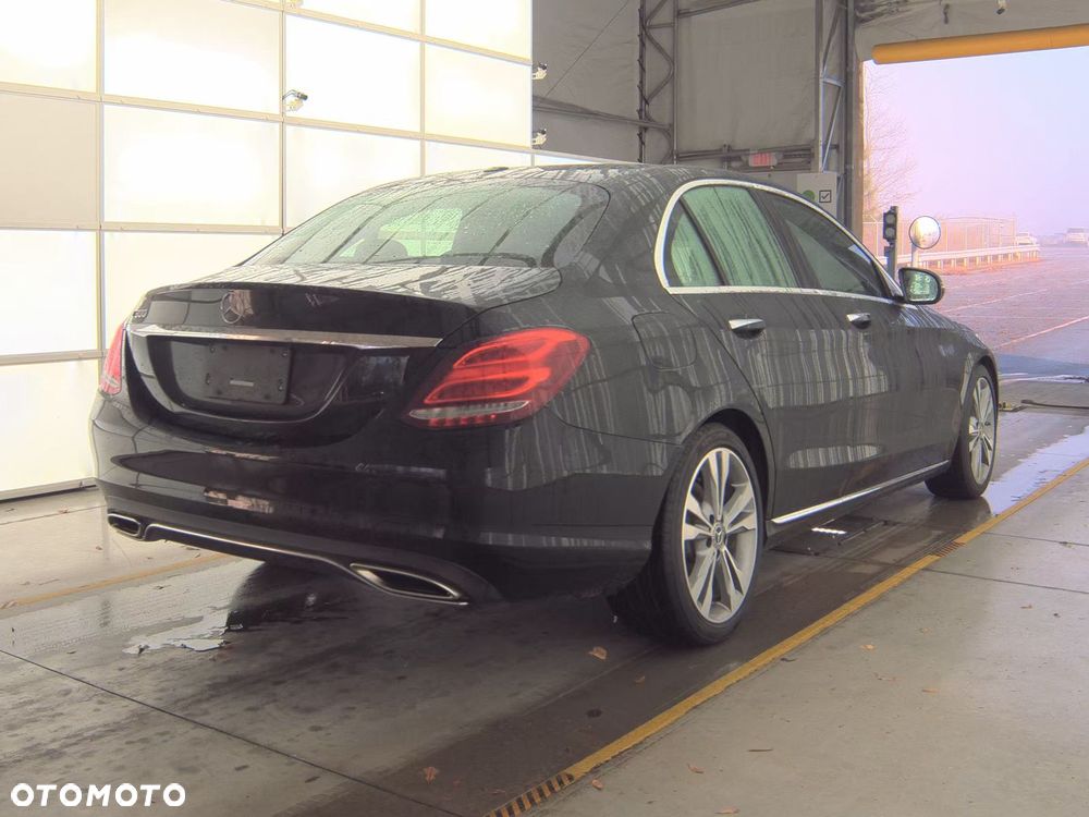 Mercedes-Benz Klasa C 300 9G-TRONIC Avantgarde - 6