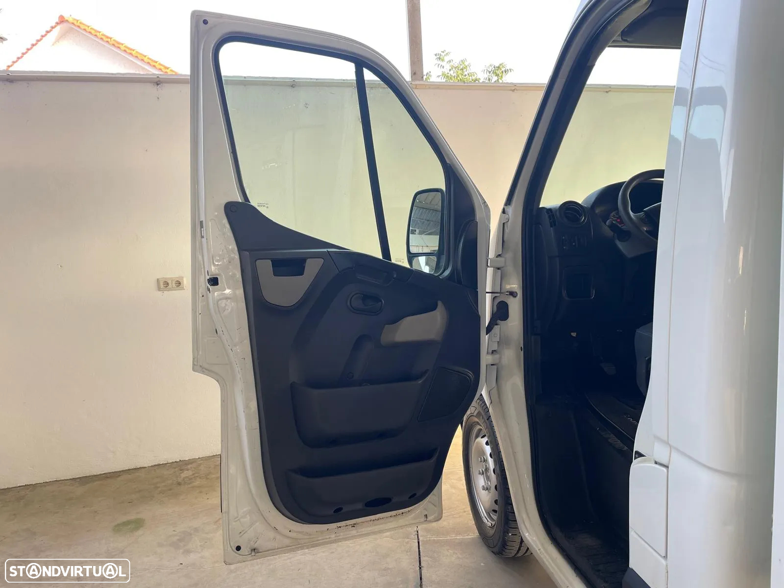 Renault Master 2.3 DCI Grand Confort c/Báscula - 19