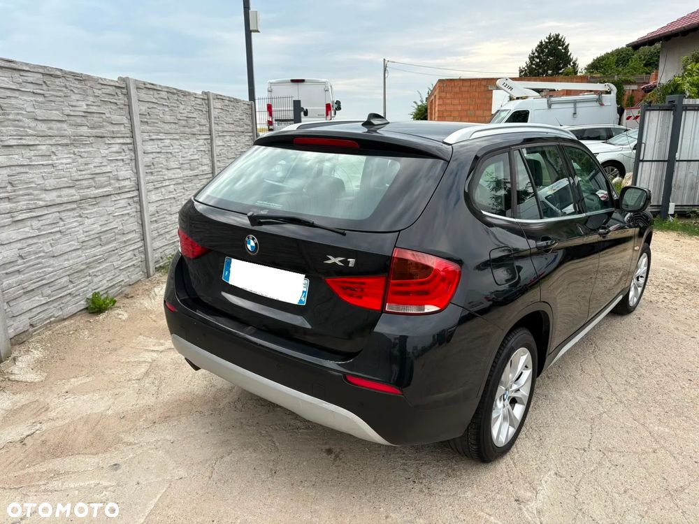 BMW X1 sDrive18d xLine - 2