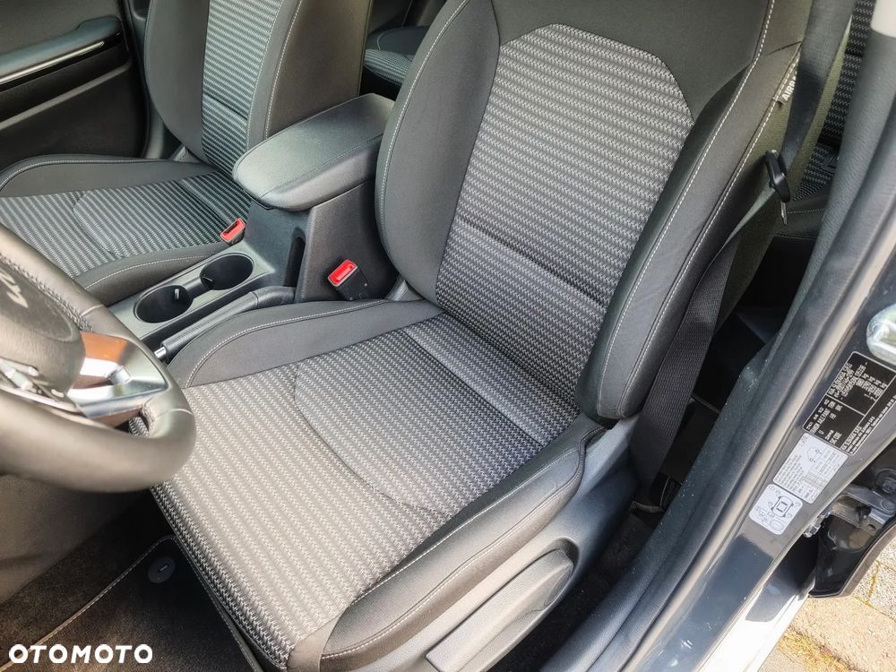 Kia Ceed 1.5 T-GDI L DCT - 12