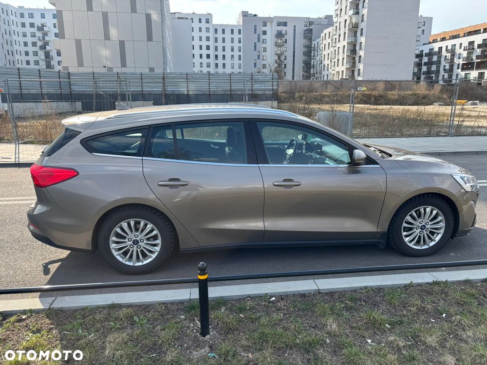Ford Focus SW 1.0 EcoBoost S&S Business Edition - 10