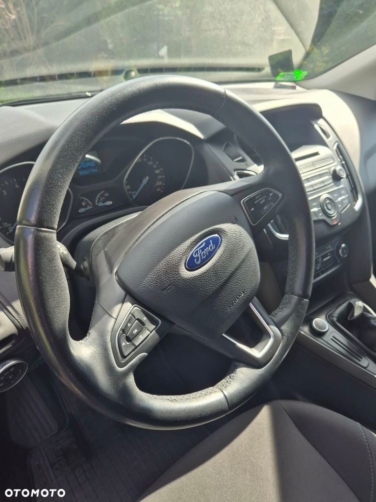 Ford Focus 1.6 Trend - 6
