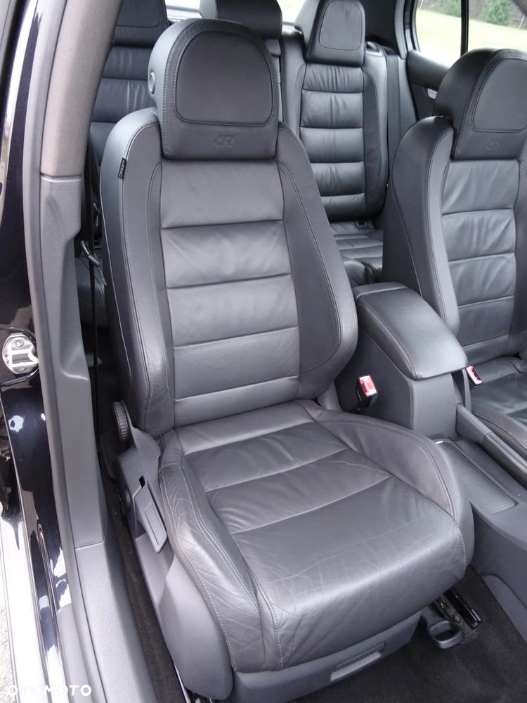 Volkswagen Golf R32 4Motion DSG - 10