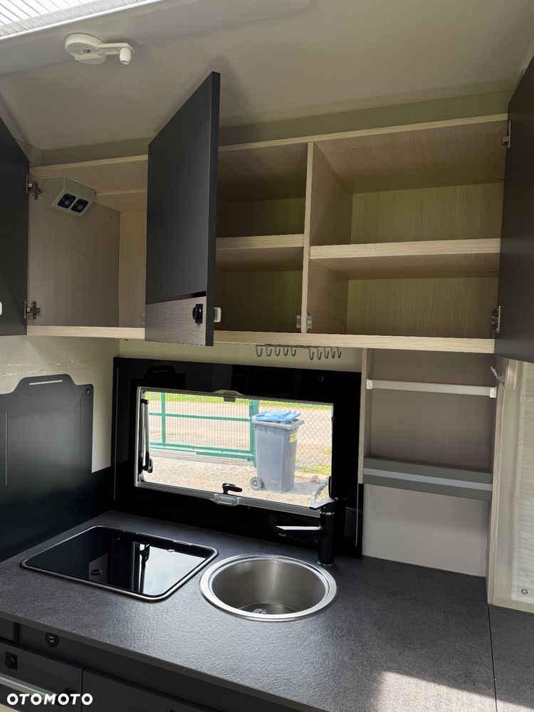 Ford Transit - 12