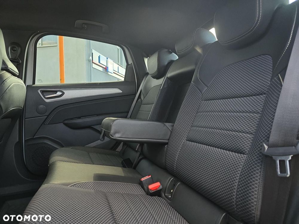 Renault Arkana 1.3 TCe mHEV Techno EDC - 23