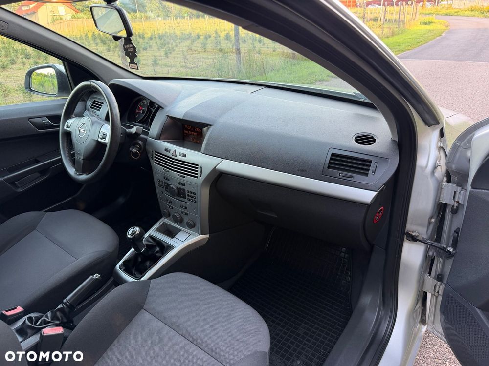 Opel Astra 1.6 Enjoy - 8