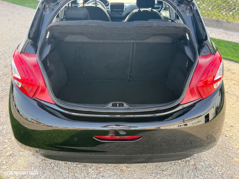 Peugeot 208 1.2 PureTech Style - 9