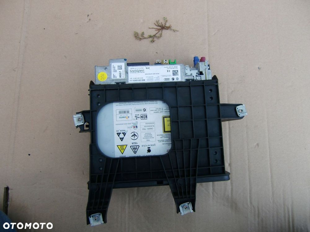 AUDI A4 B9 CZYTNIK MULTIMEDIA 8W0035036B - 2