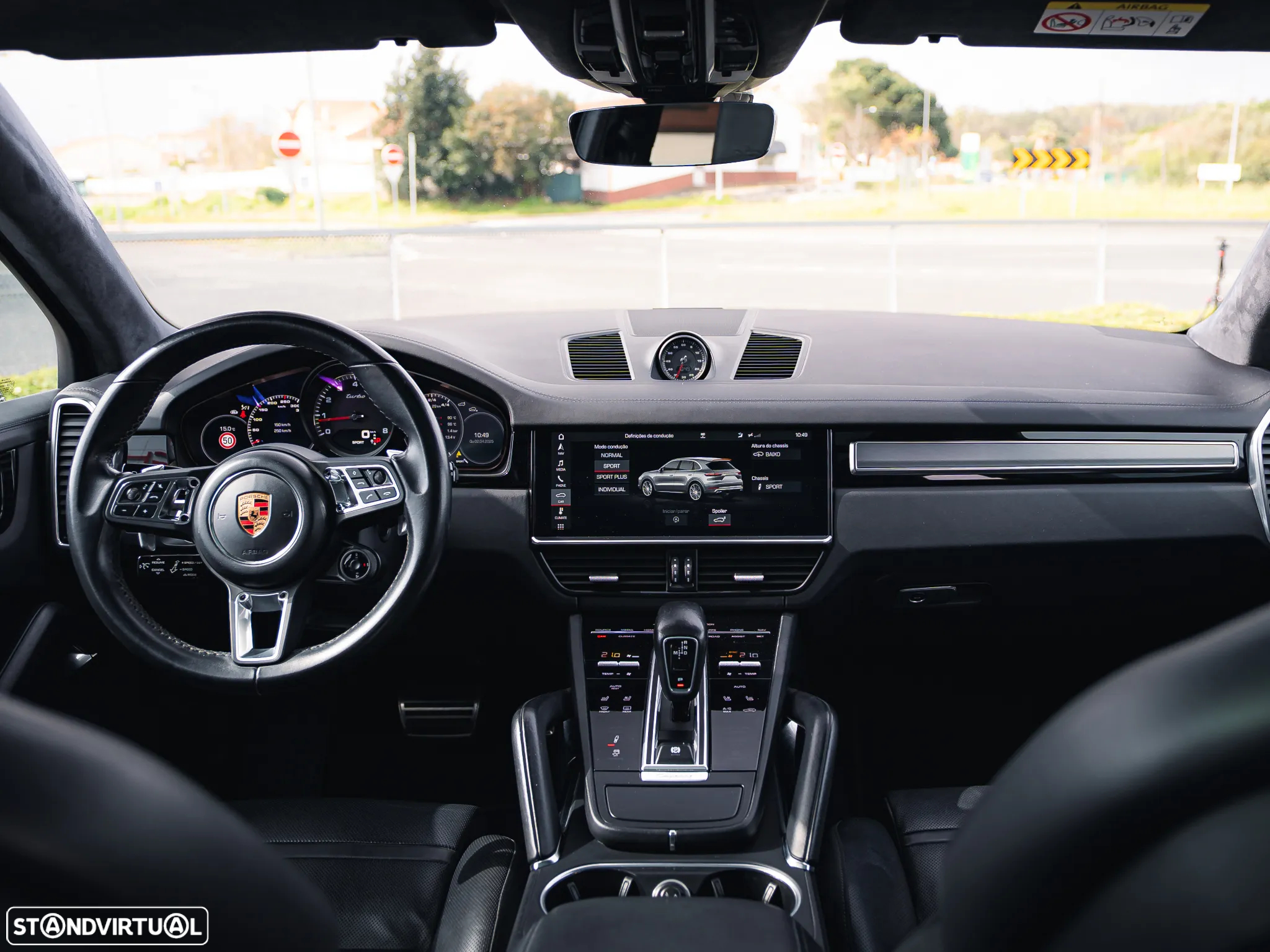 Porsche Cayenne Turbo - 11