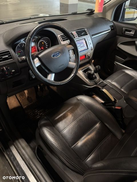 Ford Kuga 2.0 TDCi Titanium FWD - 17