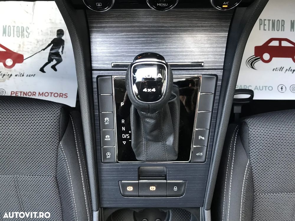 Skoda Superb 2.0 TDI 4X4 DSG Style - 32