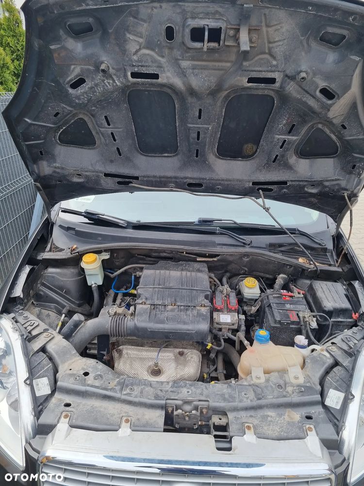 Fiat Linea 1.4 Dynamic Euro5 - 17