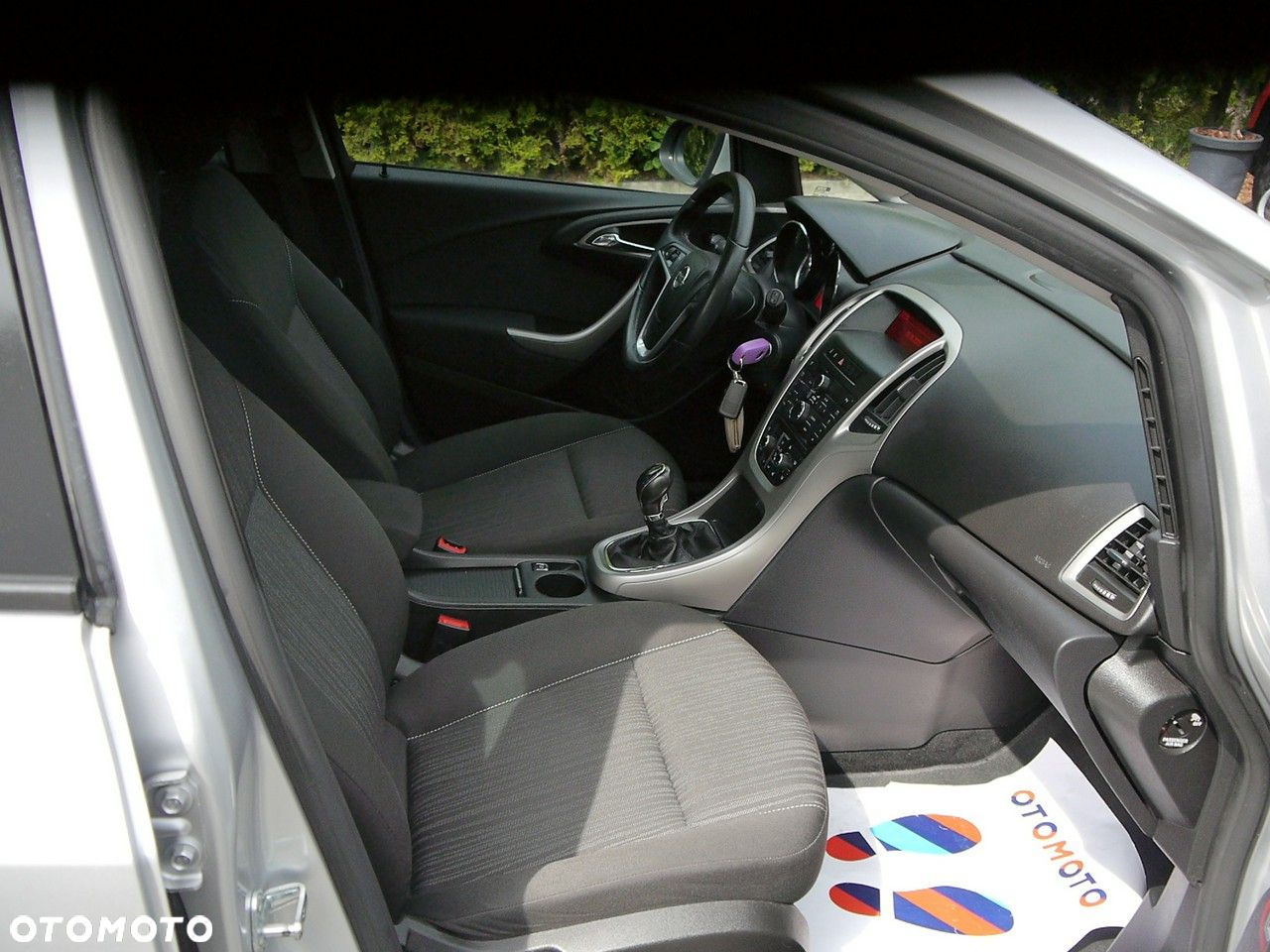 Opel Astra IV 1.4 T Cosmo - 23