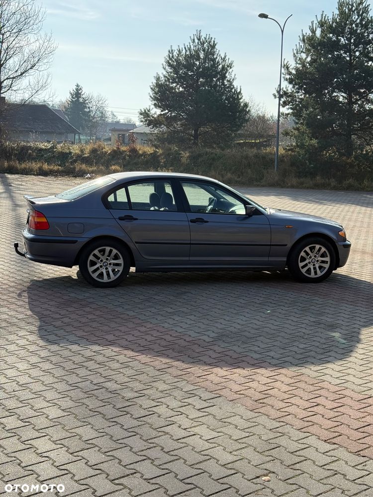 BMW Seria 3 316i - 5