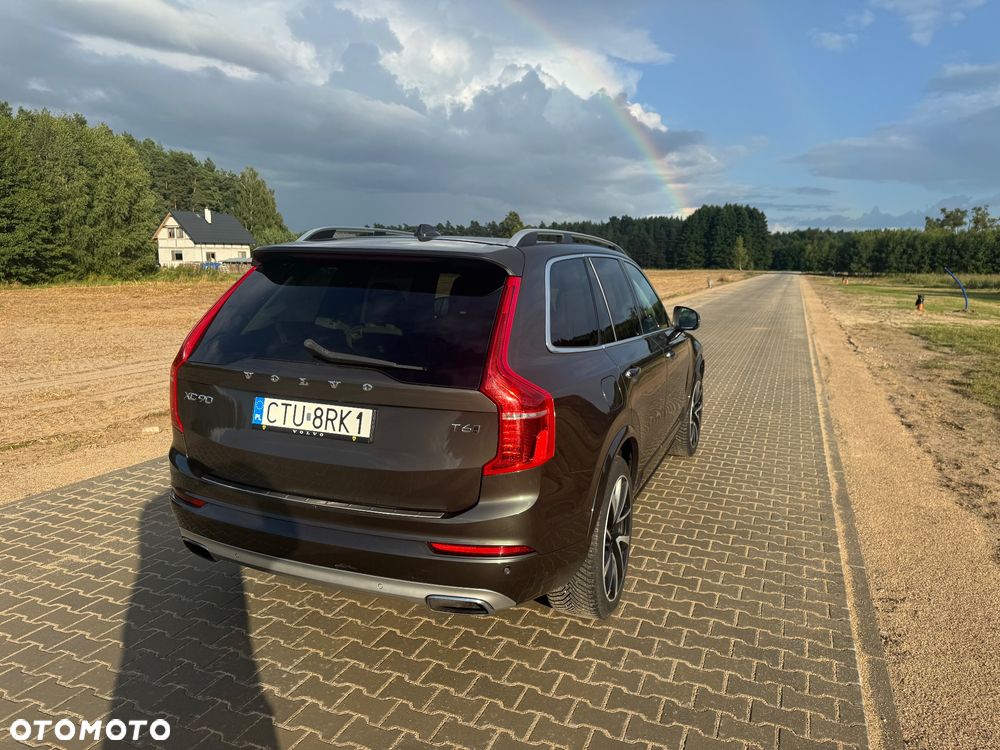 Volvo XC 90 T6 AWD Momentum 7os - 10