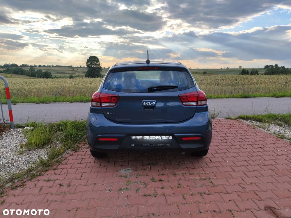 Kia Rio - 6