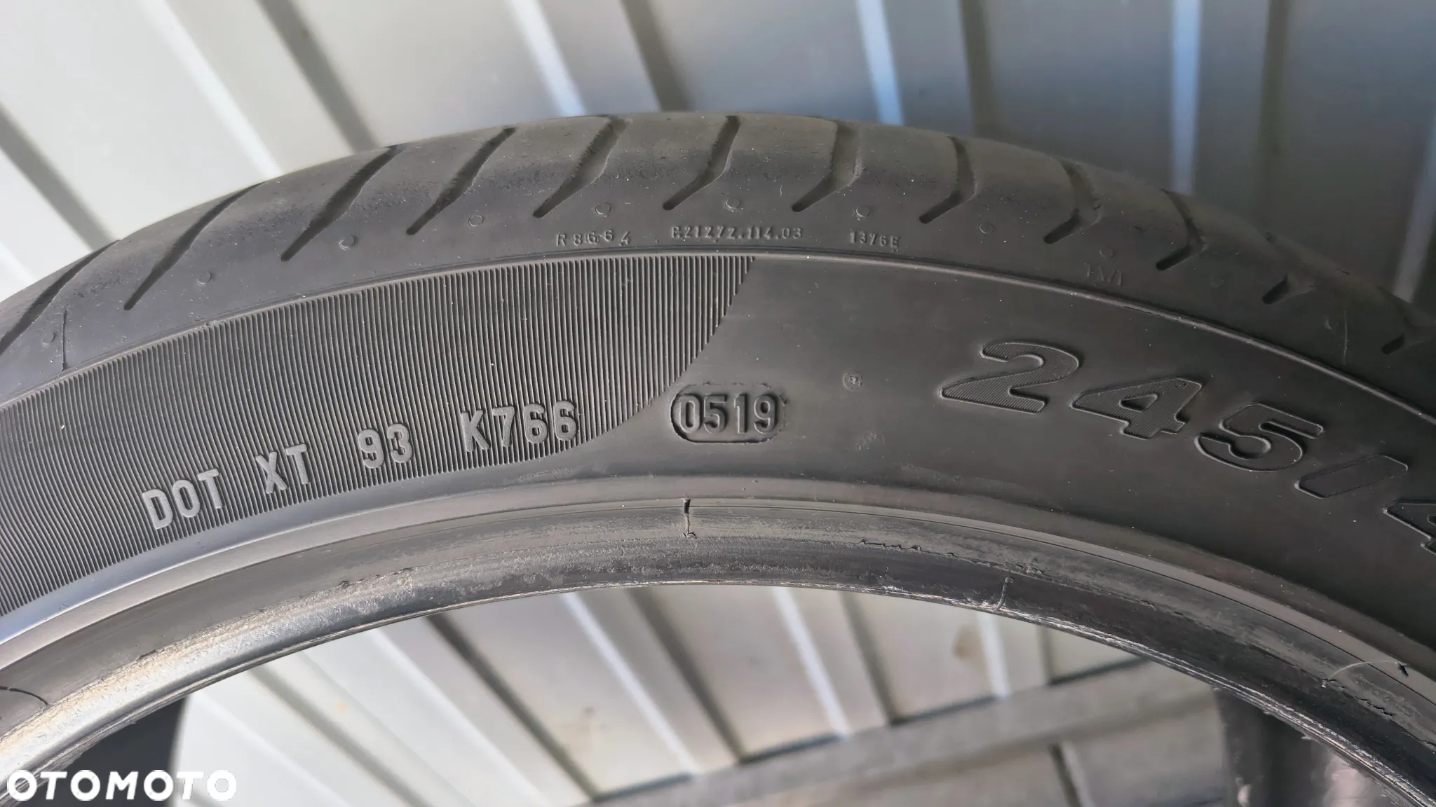Pirelli P-Zero 245/40 ZR19 2019r - 2