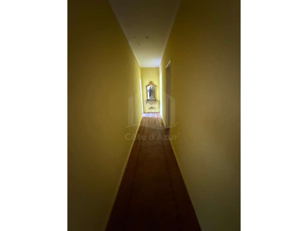 Apartamento T2 no Centro de Sesimbra - Grande imagem: 2/19