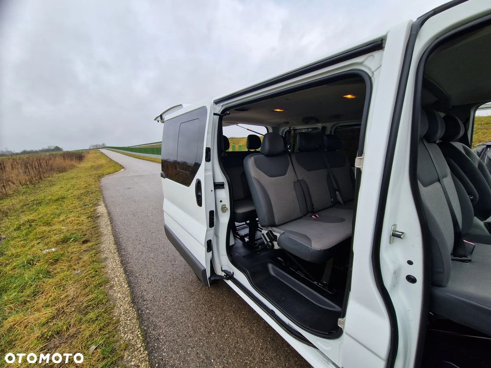 Renault Trafic Passenger Expression - 28